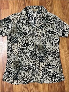 Notations Beige and Black Animal Print Short Sleeve Button Shirt size Small